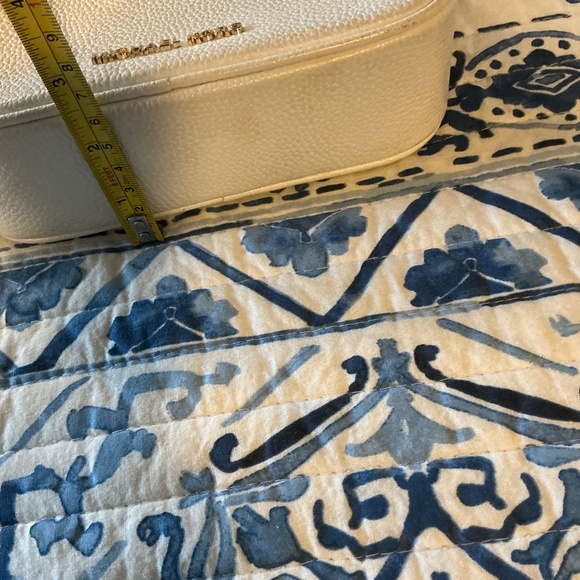 Michael Kors Crossbody Convertible - Picture 11 of 11